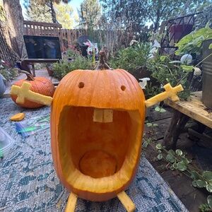 Meet your Posher, Addy